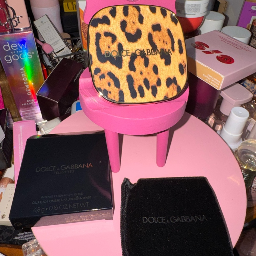 Dolce & Gabbana Leopard Print Compact - Gold, Black